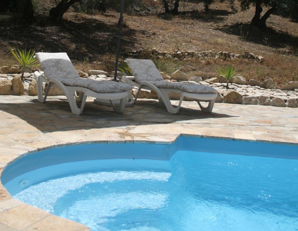 Hotel La Pluma Iznájar Exterior foto