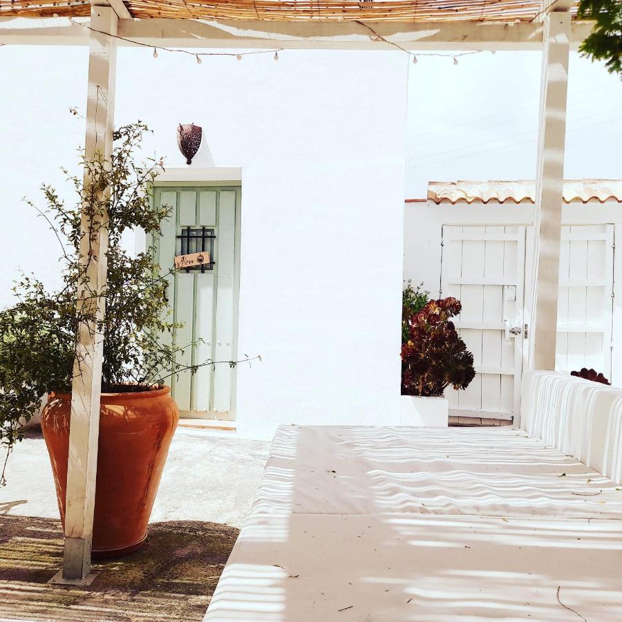 Hotel La Pluma Iznájar Exterior foto